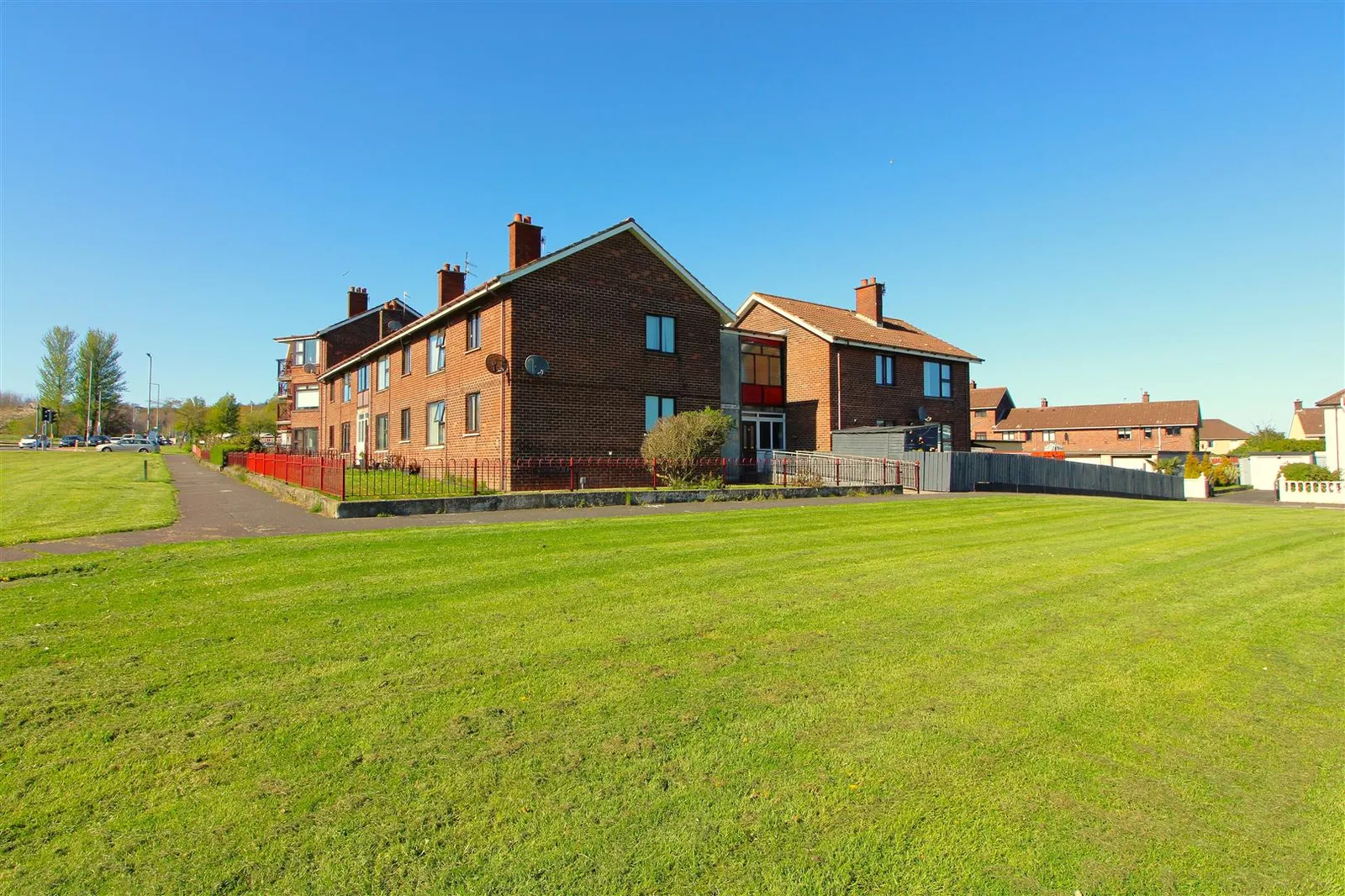 2 bedroom apartment to rent at 34C Rathmore Way Newtownabbey BT37 9DS