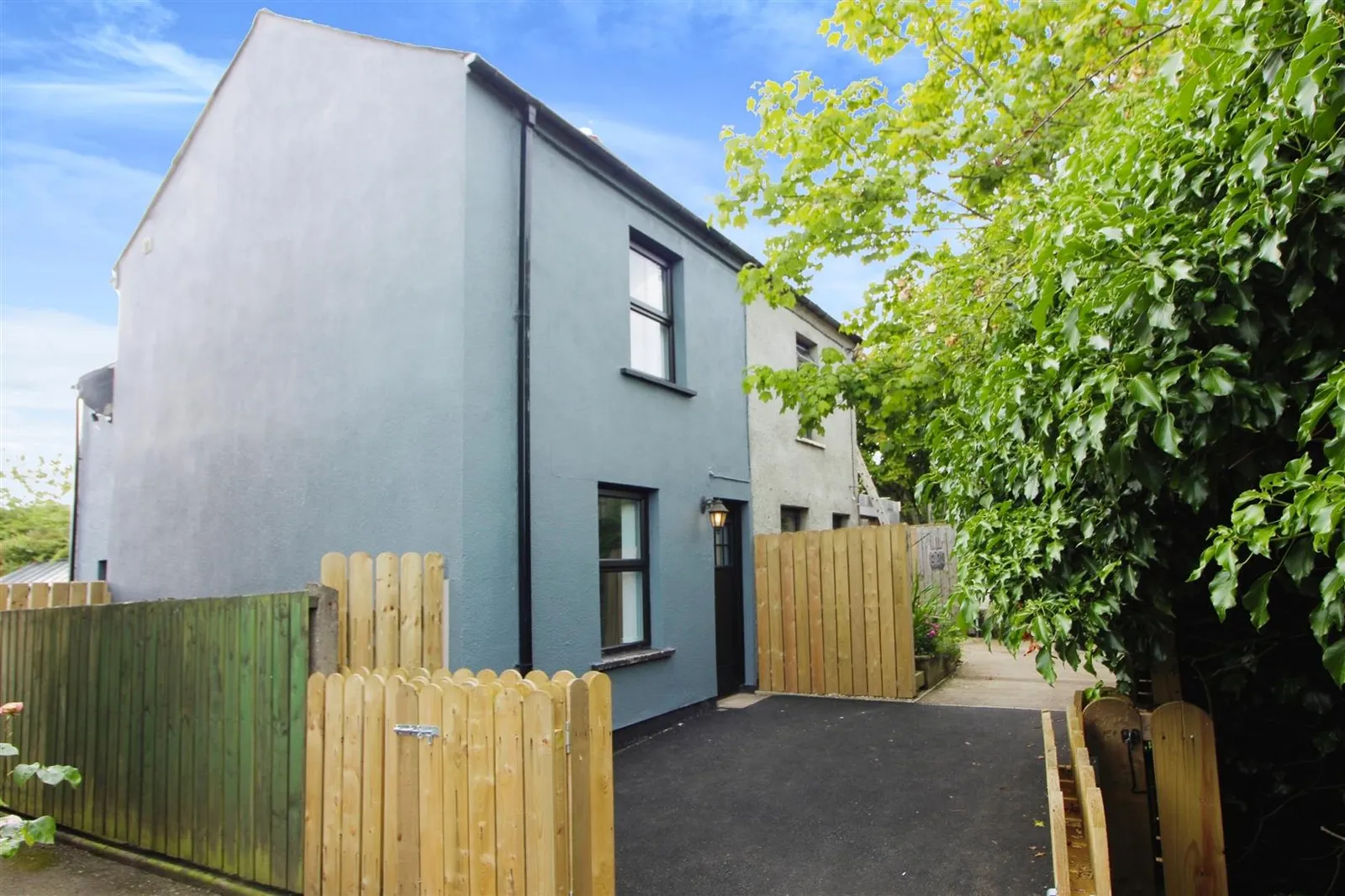 2 bedroom semi-detached to rent at 64 Hightown Road Newtownabbey BT36 7UA