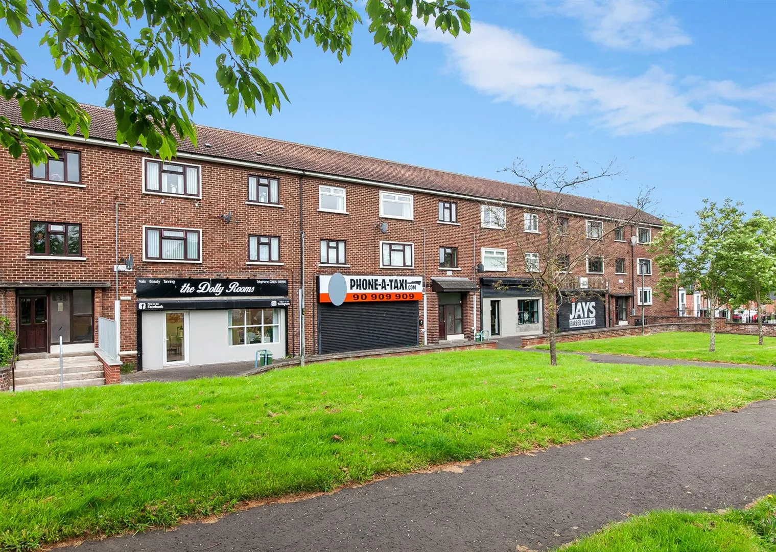 2 bedroom apartment to rent at 10d Rathcoole Drive Newtownabbey BT37 9AE