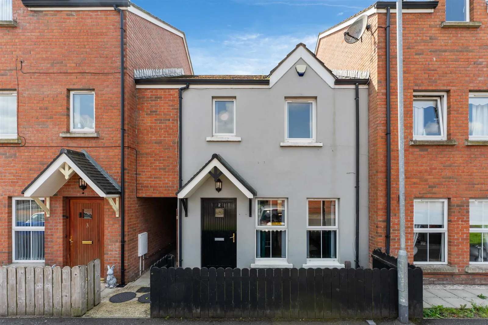 3 bedroom townhouse to rent at 2 Lawnbrook Square Belfast BT13 2AG