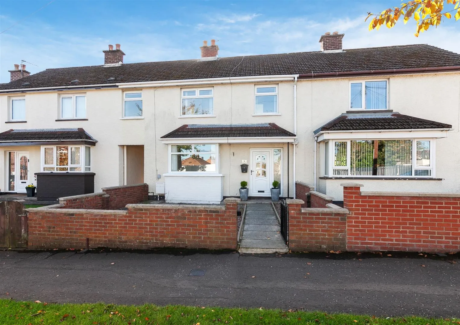 3 bedroom terraced to rent at 9 Rathcoole Drive Newtownabbey BT37 9AQ