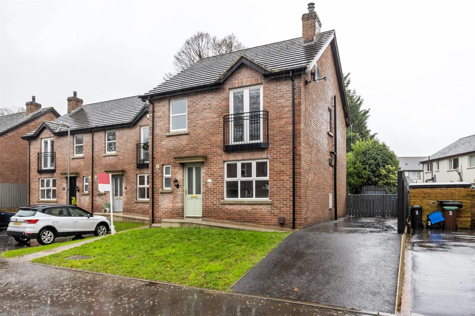 3 bedroom townhouse to rent at 5 Rosslane Ballyclare BT39 9HP