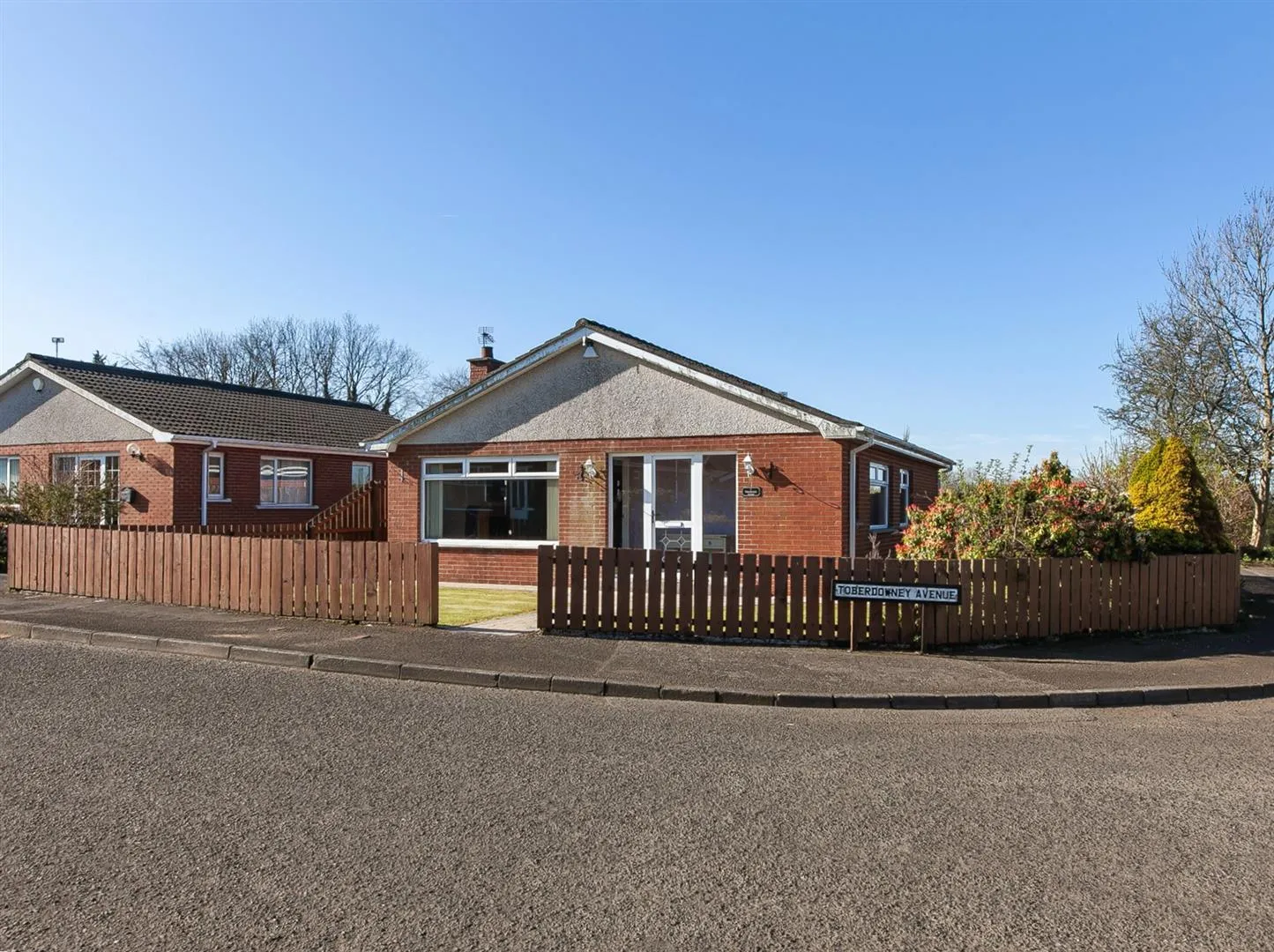 3 bedroom detached to rent at 1 Toberdowney Avenue Ballyclare BT39 9TN