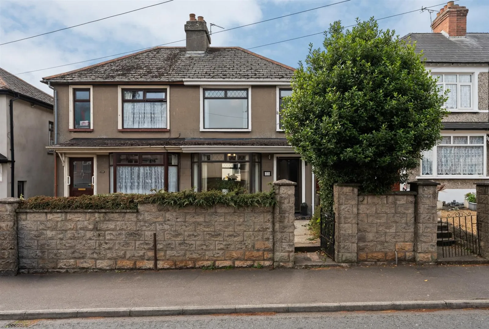 3 bedroom semi-detached for sale at 11 Comber Road Dundonald BT16 2AA