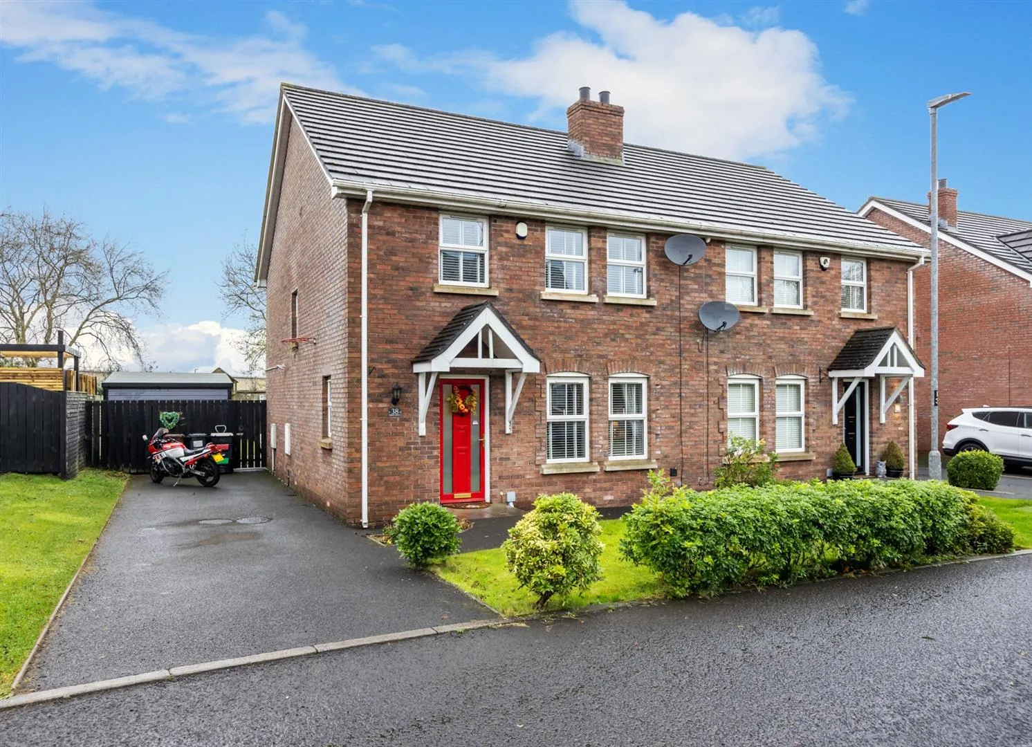3 bedroom semi-detached for sale at 38 Dermont Crescent Newtownabbey BT36 4NZ