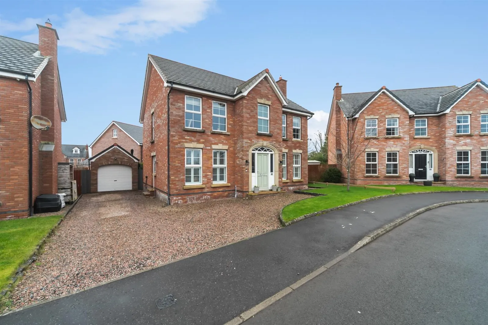 4 bedroom detached for sale at 38 Forthaven Ballyrobert BT39 9GU