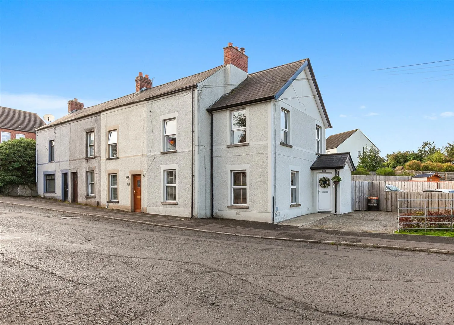 3 bedroom end terrace for sale at 102 Ballynure Road Ballyclare BT39 9AQ