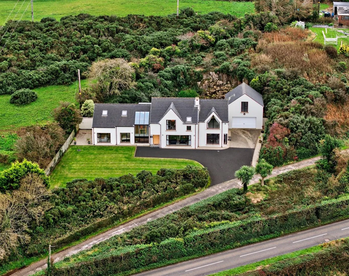 5 bedroom detached to rent at 97 Gateside Road Portrush BT56 8NP