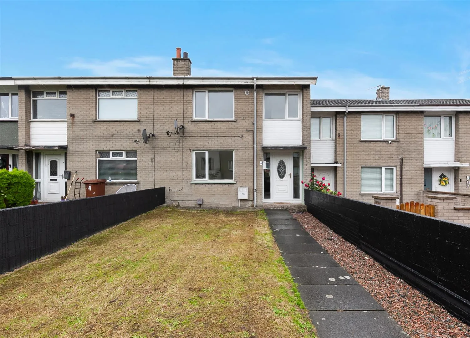 3 bedroom terraced for sale at 6 Piers Park Carrickfergus BT38 8DE